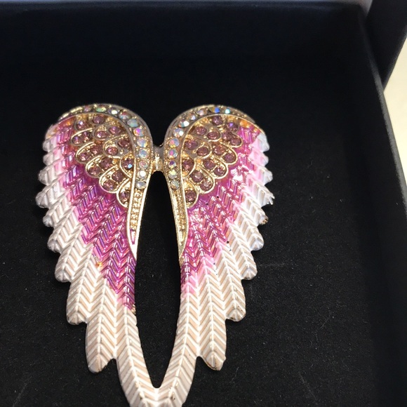 NEW BEAUTIFUL ANGEL PIN (BROOCH) - Picture 2 of 5